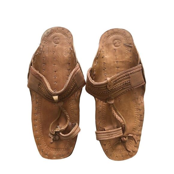 Kolhapuri Chappal Leather Ethnic Jutti Sandals US Size 9.5 Mens 11.5 Womens - Picture 1 of 4